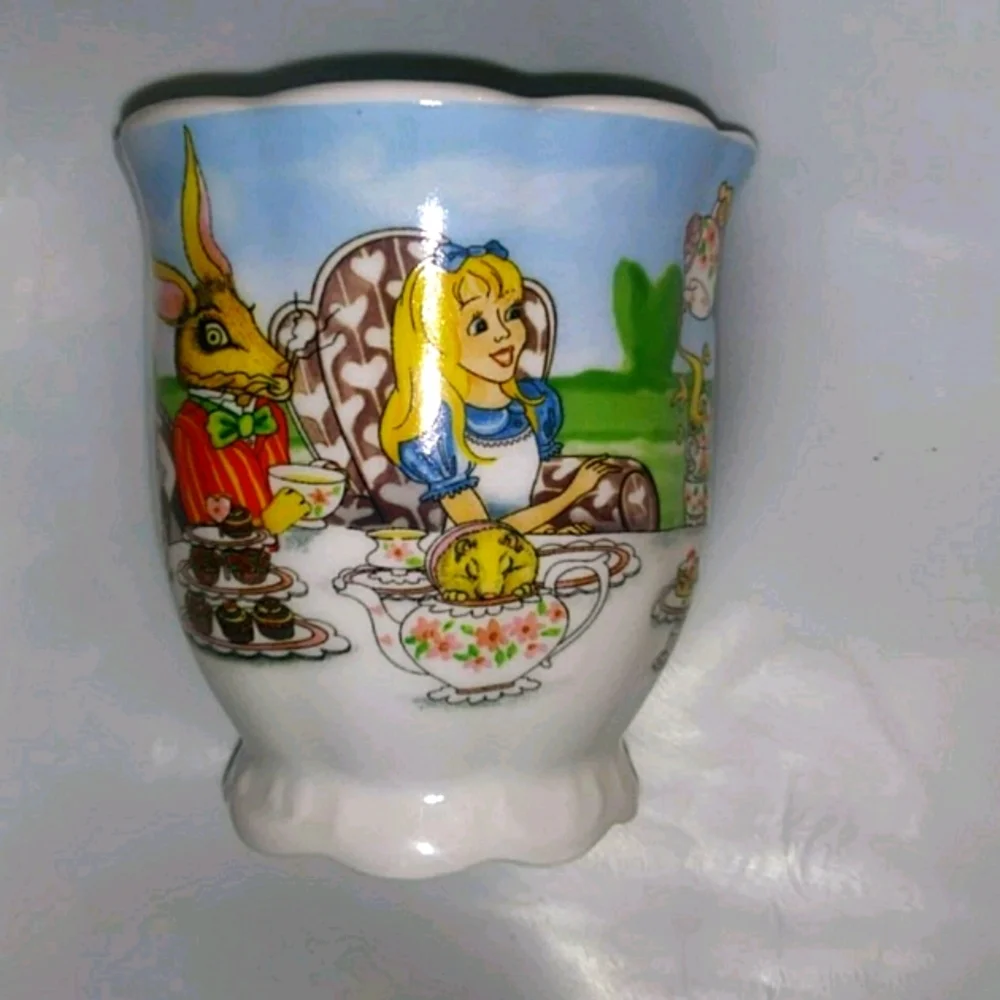Alice in Wonderland Mug 150th anniversary Paul Cardew